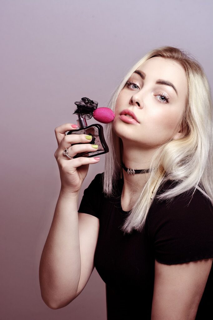 Parfum pour la zone intime : tout ce qu’il faut savoir avant d’en utiliser
